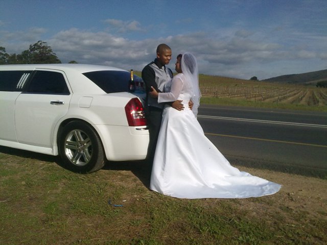 wedding-limousine-hire-chrysler